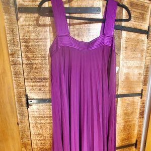 Donna Morgan Magenta dress size 4